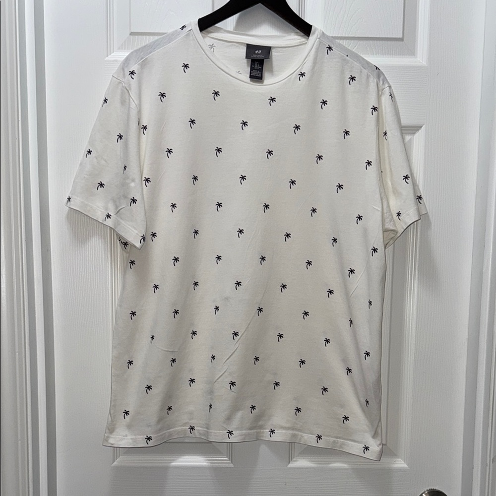 H&M Black and White Short Sleeve Tees